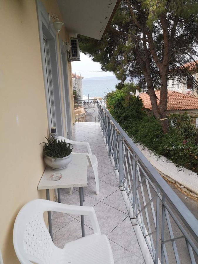 Panos & Antzy Apartments Kalamata Exterior foto